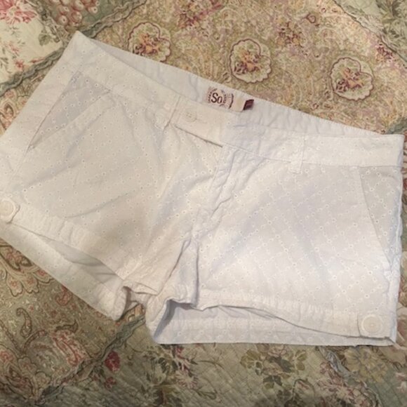 SO Pants - Eyelet Shorts